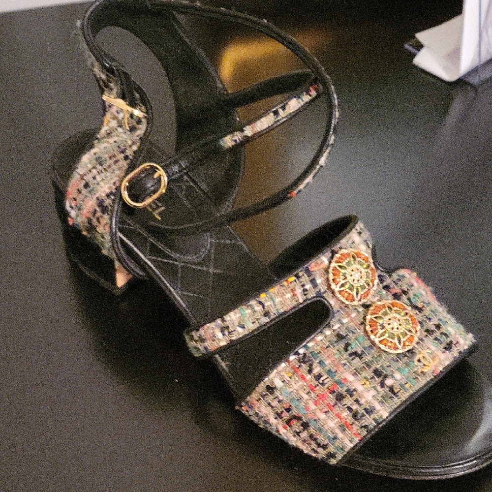 CHANEL Black and Multicolor Tweed Sandals